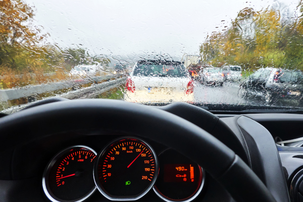 Meteo estremo: mini guida pratica per la sicurezza dei driver