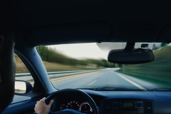 Come utilizzare gli ADAS: guida al cruise control