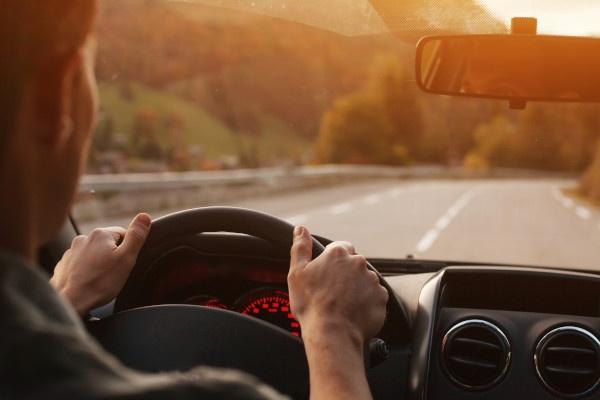 Come utilizzare l'ADAS per il mantenimento della corsia di marcia