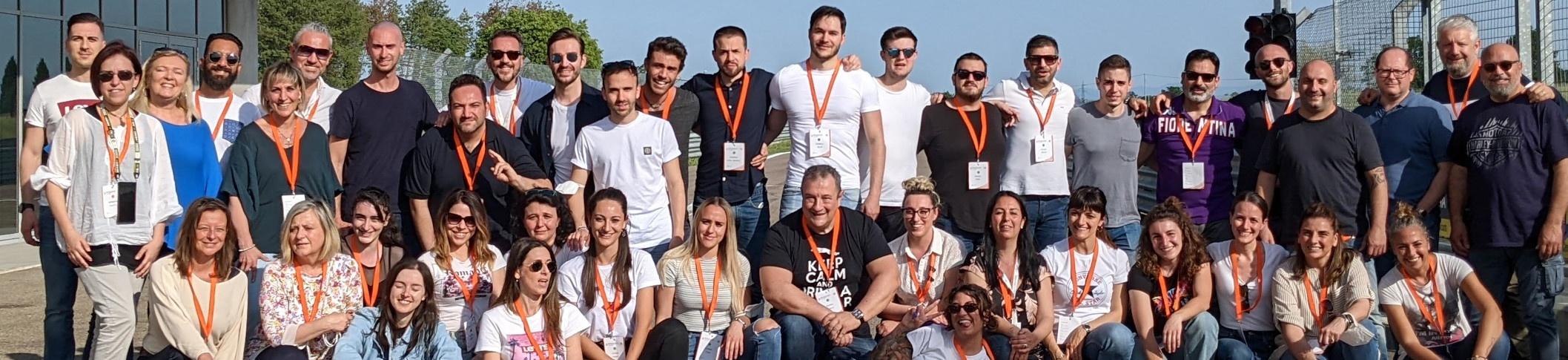 Formazione in pista per tutto il Team Program, per una guida consapevole e sicura